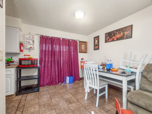 1476 N Cedar Ave, Fresno, CA 93703